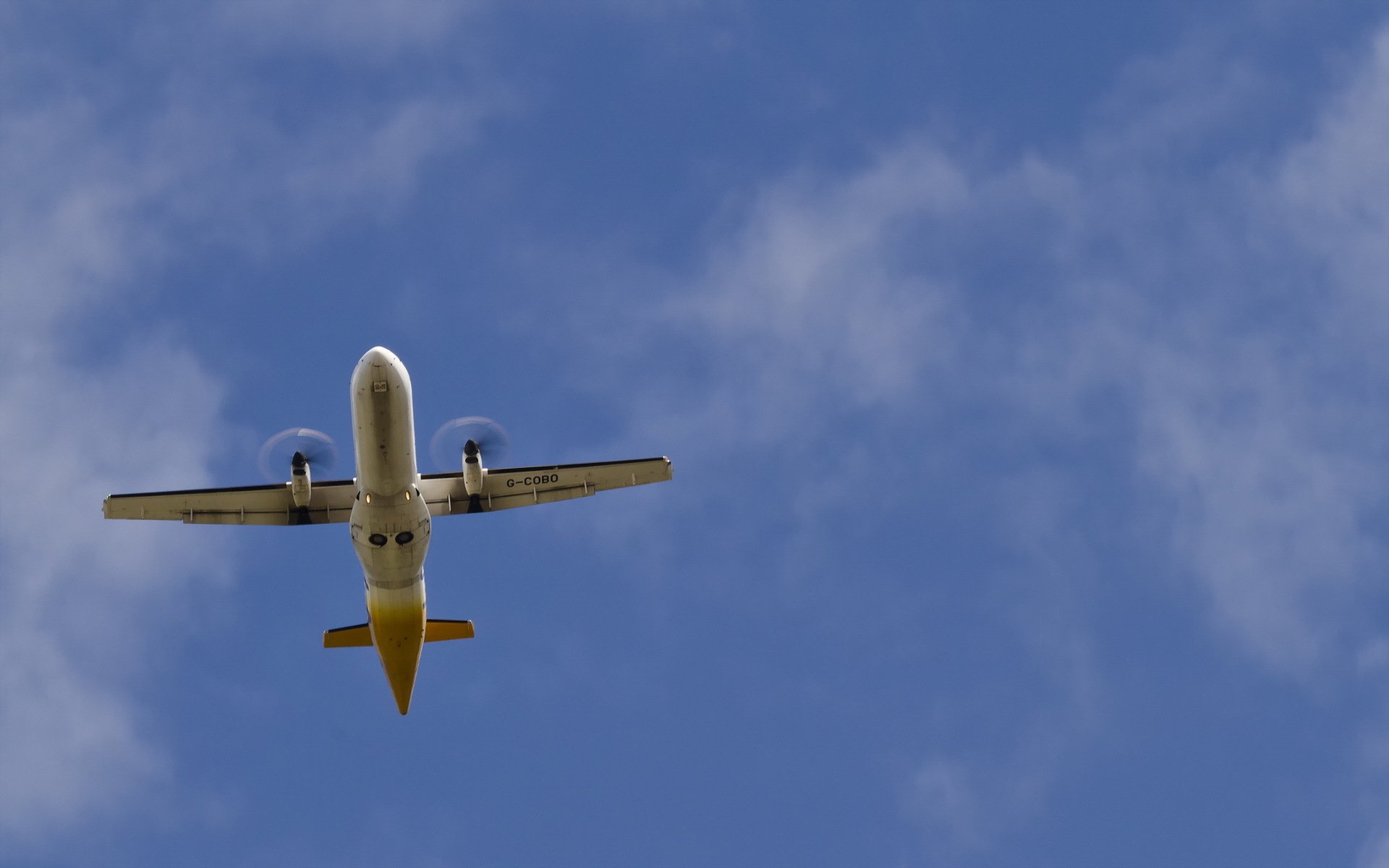 flugzeug himmel luftfahrt