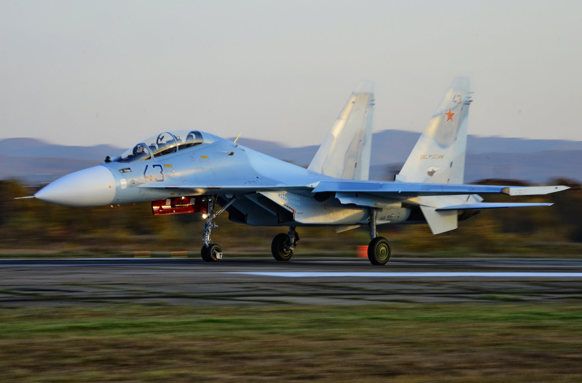 su-30m2 dwumiejscowy wielozadaniowy myśliwiec