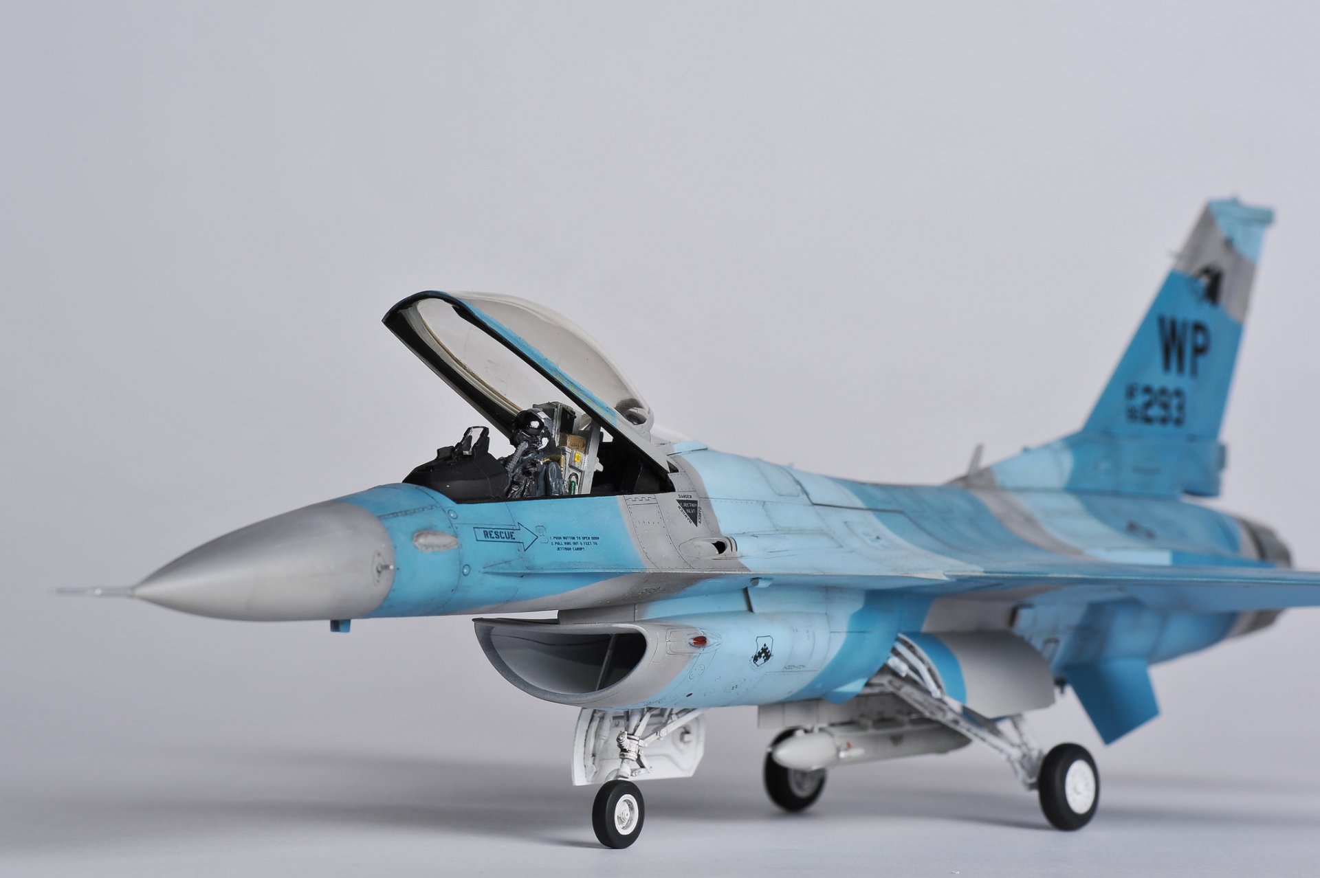 f-16c fighting falcon gioco di combattimento falcon combattente modellismo giocattolo