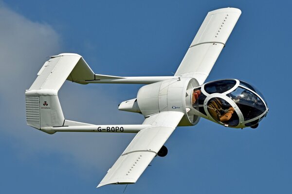 Super airplane frame for aerial reconnaissance