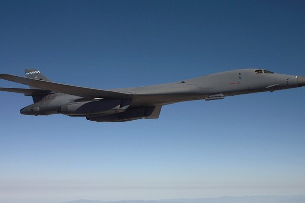 Vuelo de demostración del bombardero b-1b