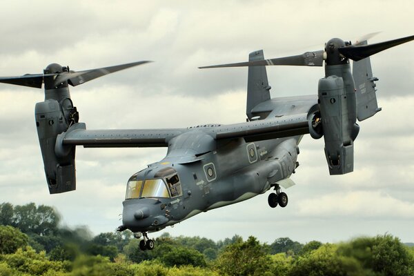 American transport tiltrotor CV-22