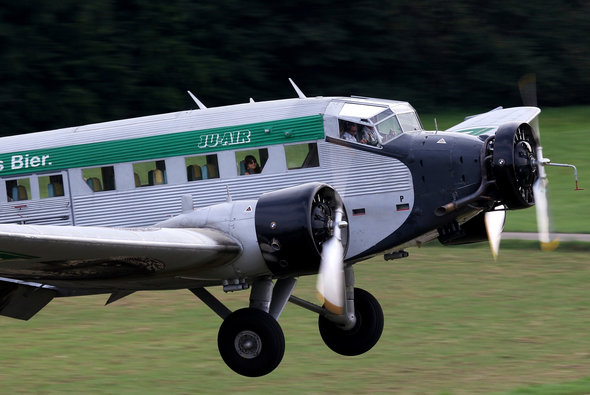 ky ju-52 plane