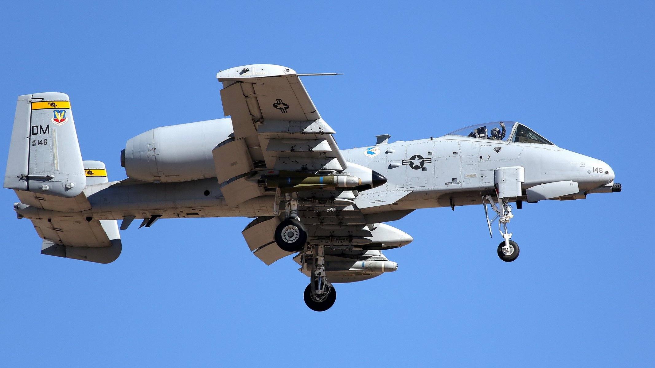 samolot lotnictwo a-10c thunderbolt ii