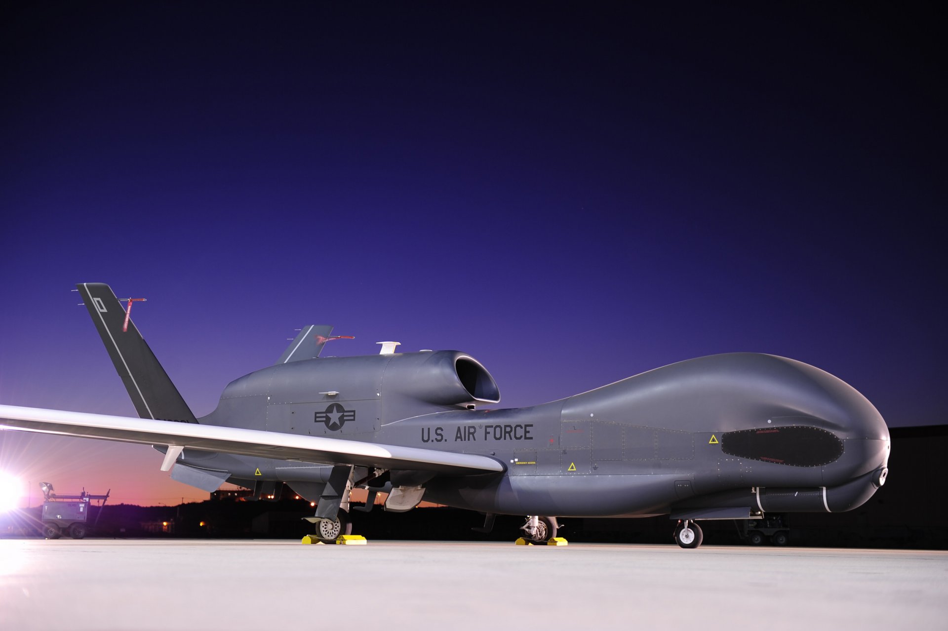 northrop grumman rq-4 strategic reconnaissance uav airport