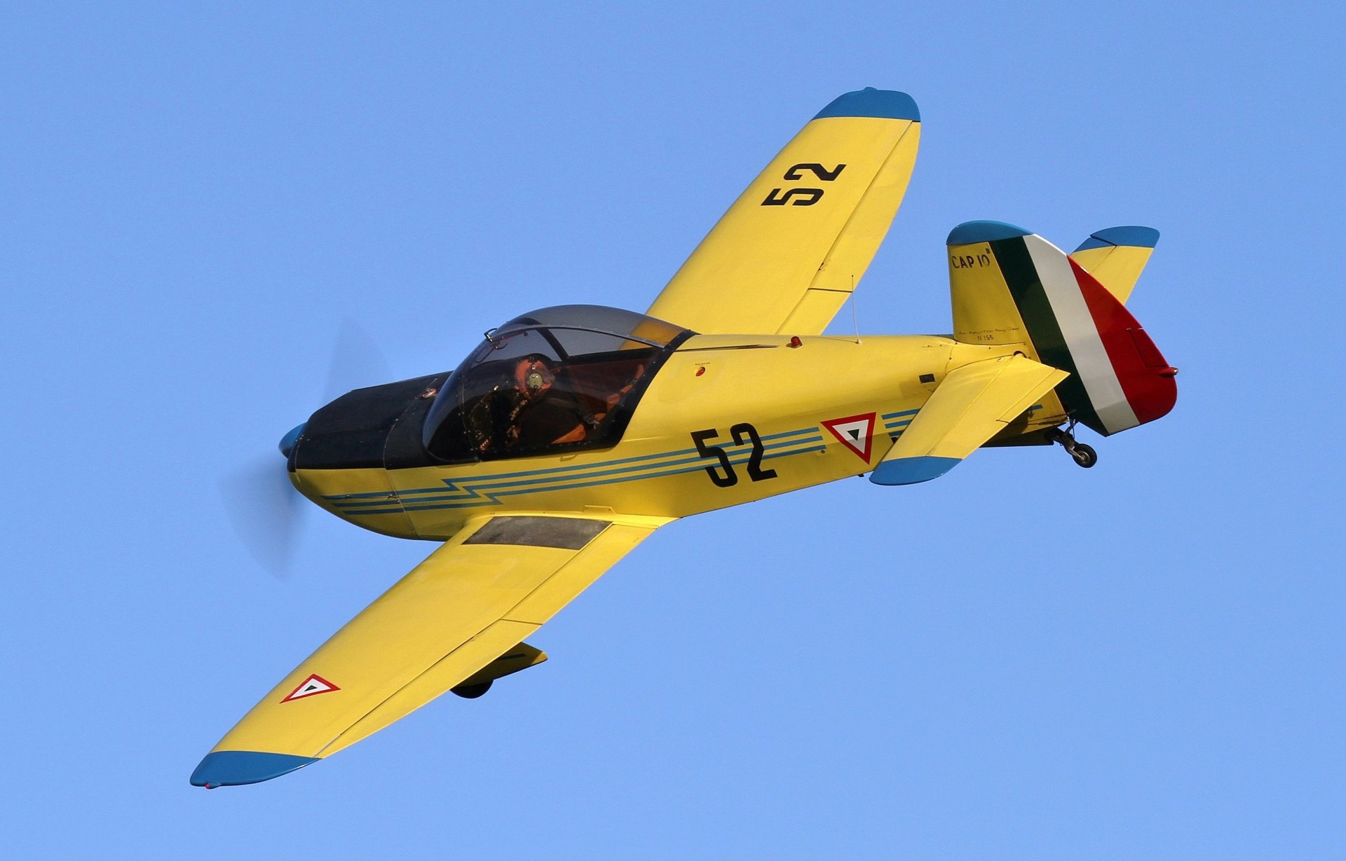 cielo saggio cap 10b francese biposto leggero acrobatico aereo