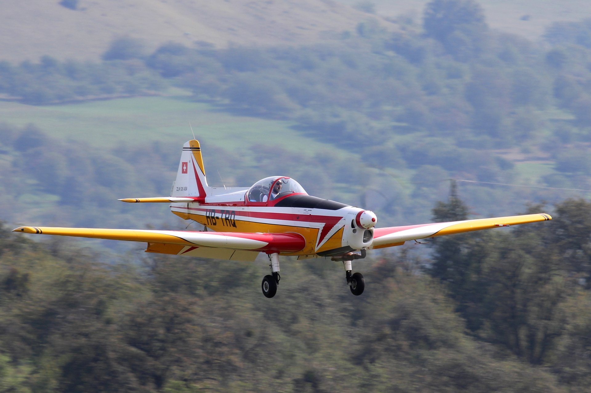 zlin 526asm akrobat czechoslovak multi-purpose trainer plane