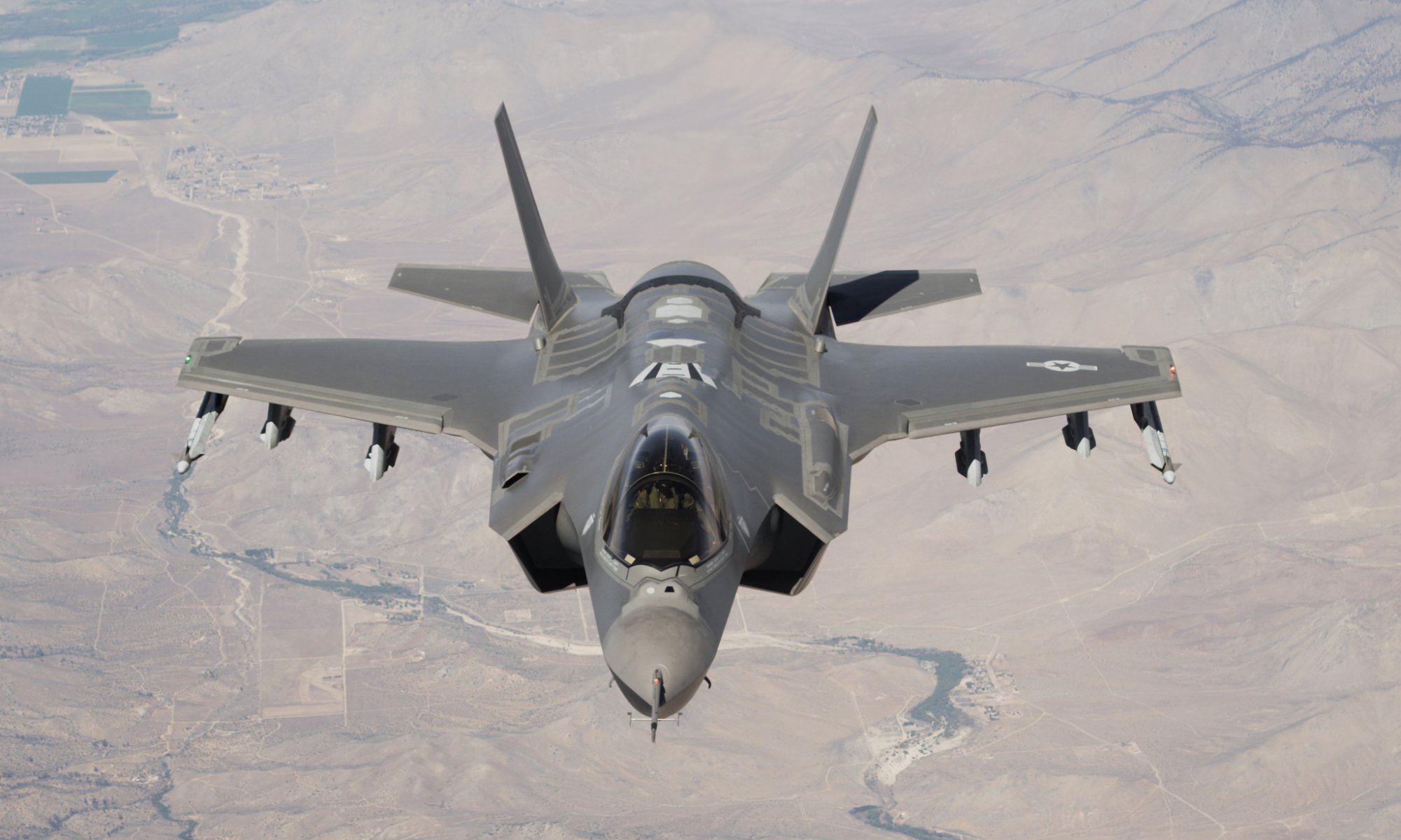 f-35a lightning ii flight land