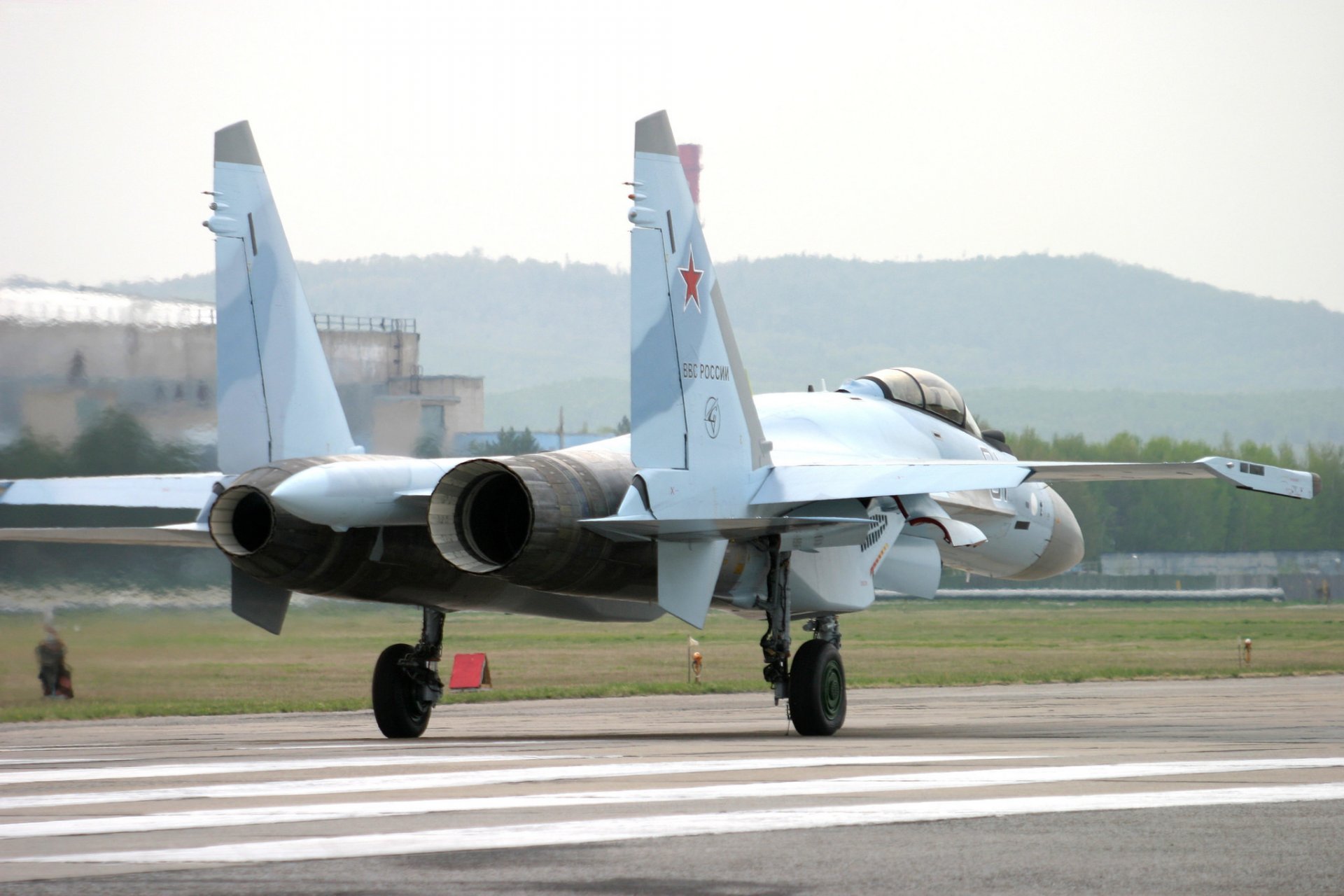 su-35 jet caccia multiuso