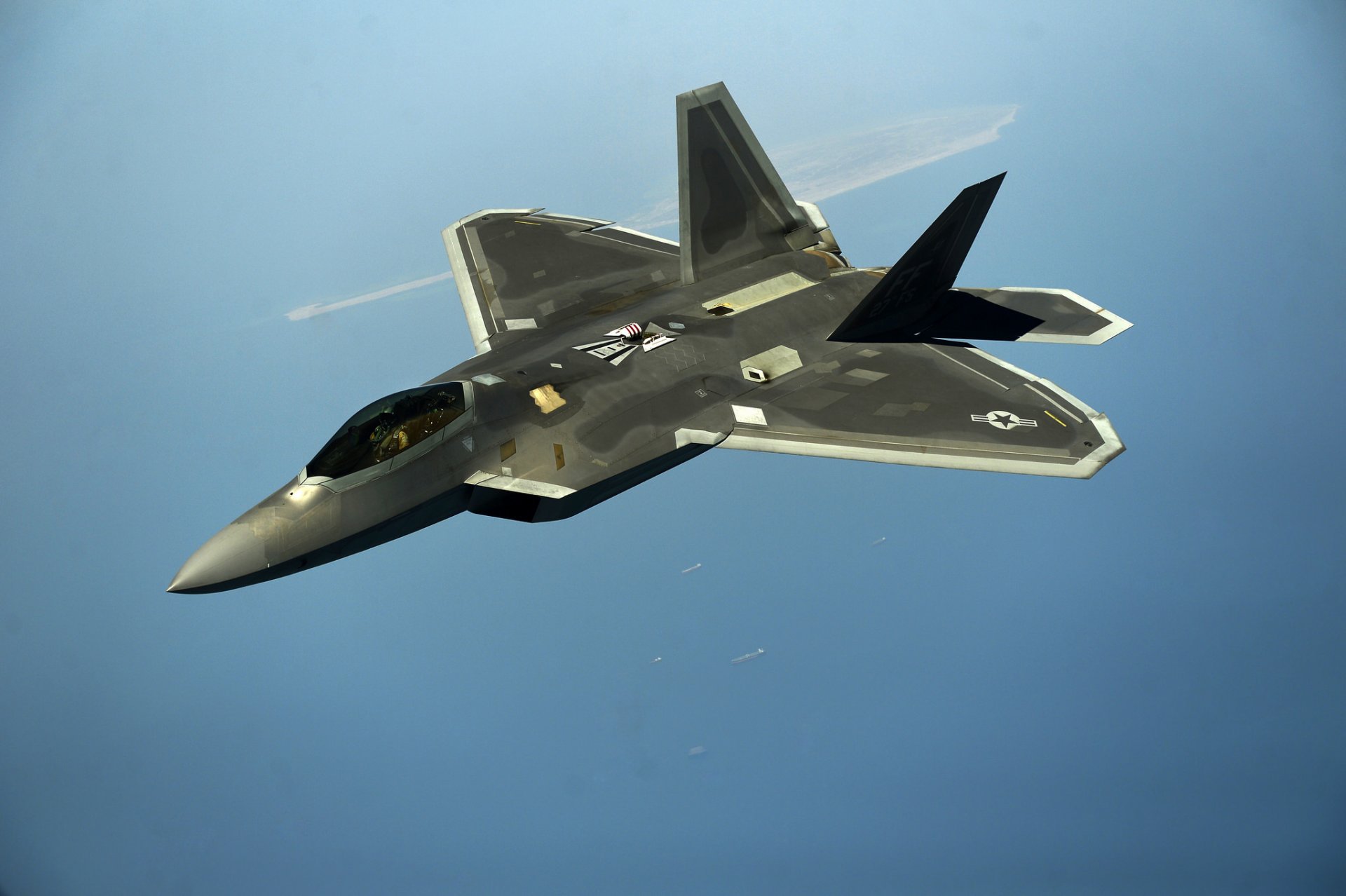 f-22 raptor discret polyvalent chasseur