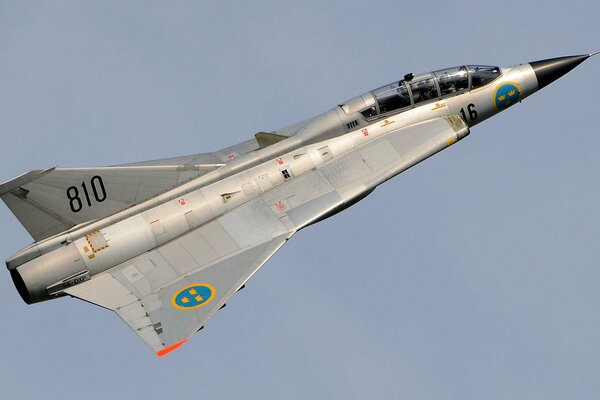 Test des armes de l avion Saab draken