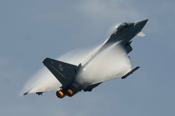 Multi-purpose fighter typhoon will turn on the afterburner