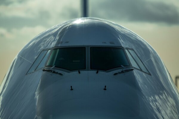 Boeing aircraft front view