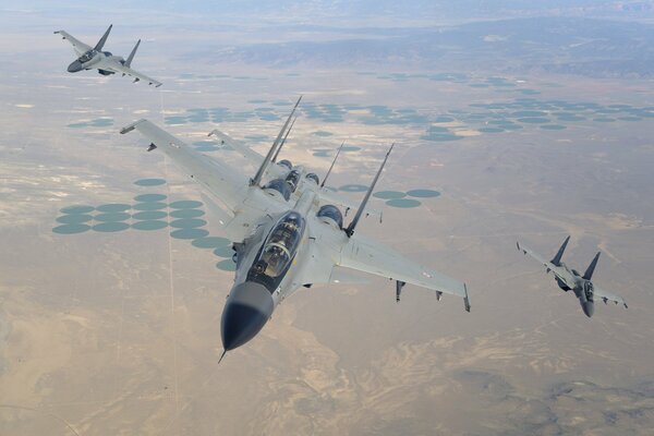 Su-30-mki-Kampfflugzeug bei Übungen in Indien