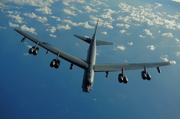 B-52 stratofortress strategic bomber