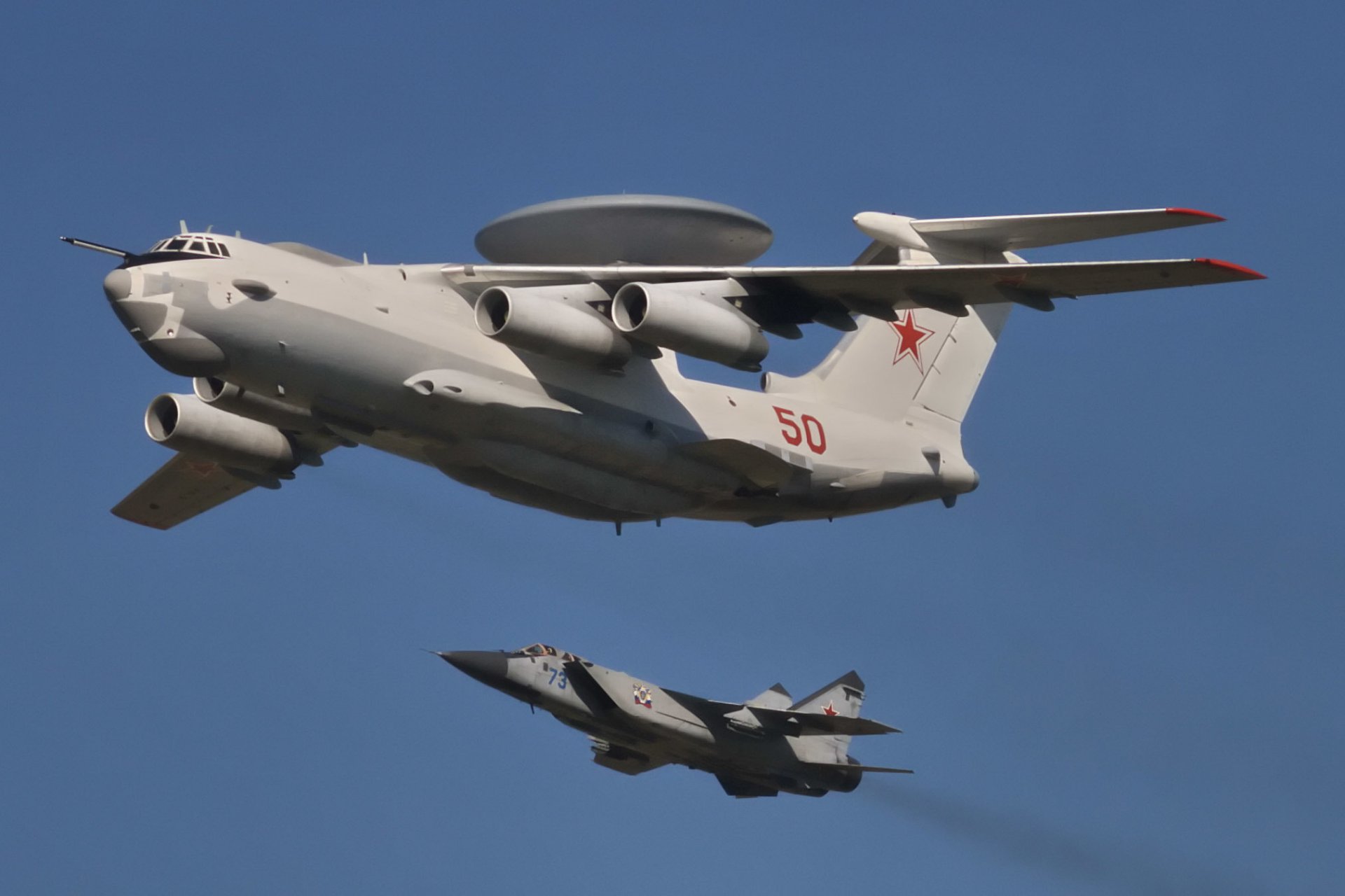 a-50 aew plane far radar detection mig-31 double fighter interceptor flight