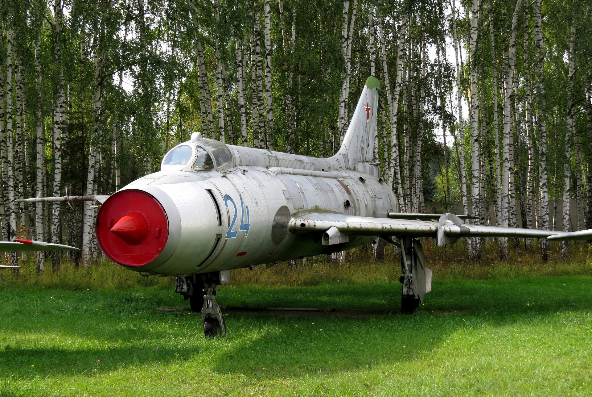 su-7ig s-22i su-17 prototyp myśliwiec samolot szturmowy bombowiec centralne muzeum sił powietrznych monino rosja