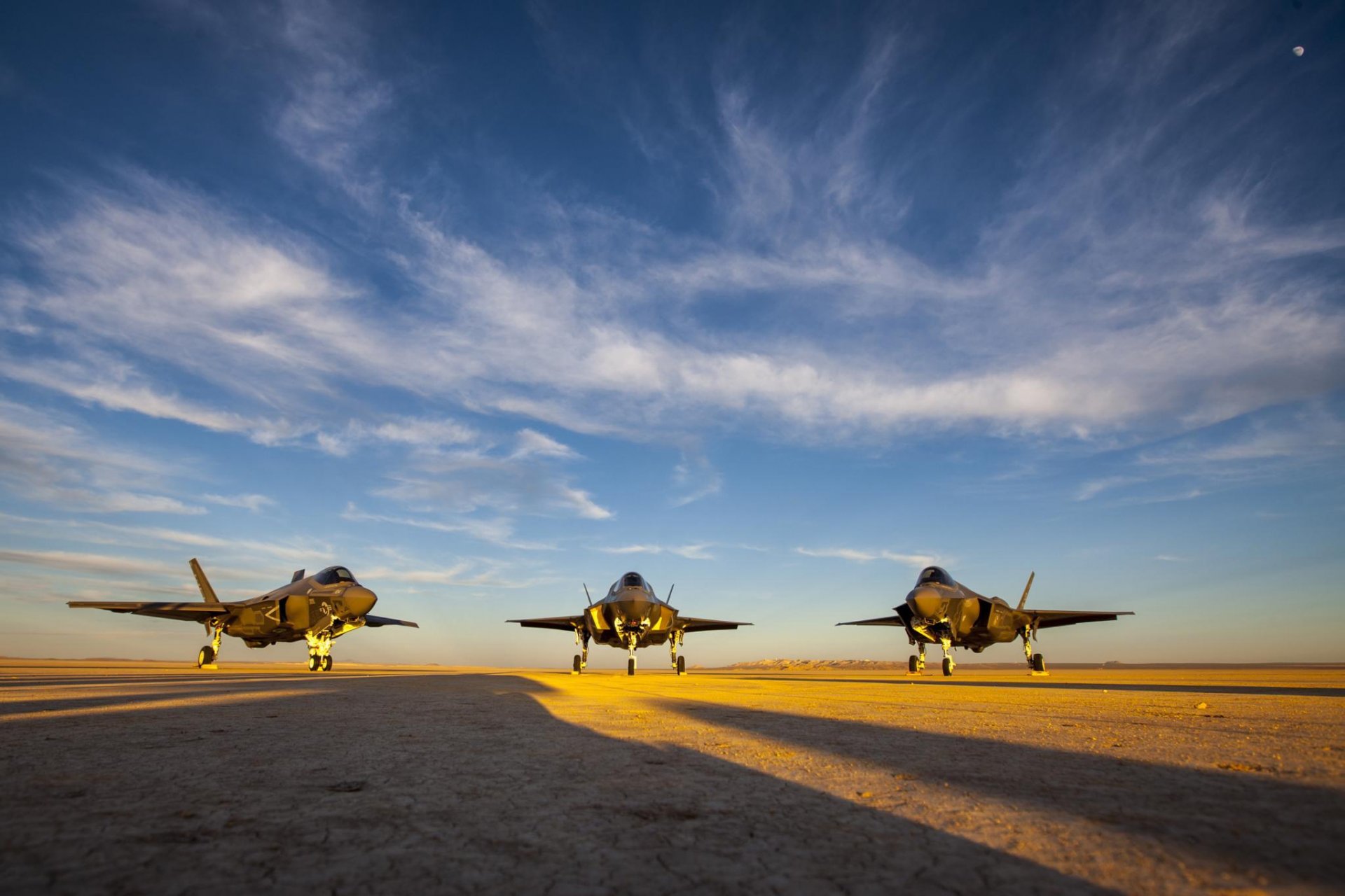 f-35 lightning ii lightning ii chasseurs trois aérodrome