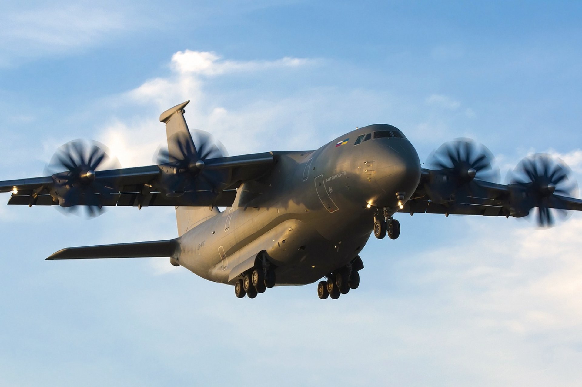 an-70 antonov transport