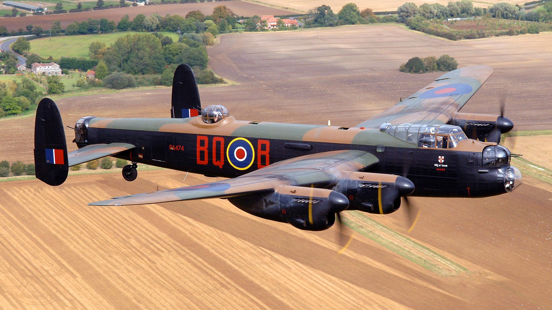 landschaft flugzeug flug bäume feld bomber