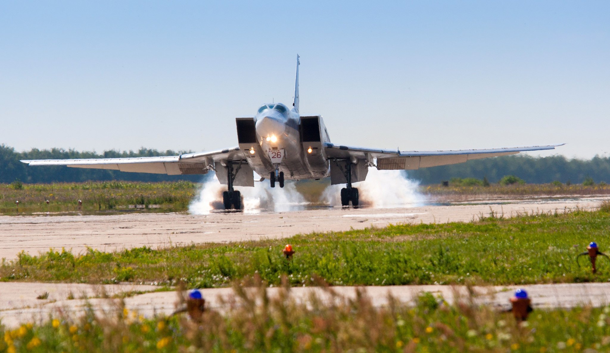 tu-22m3 daleki naddźwiękowy bombowiec rakietowy lotnisko