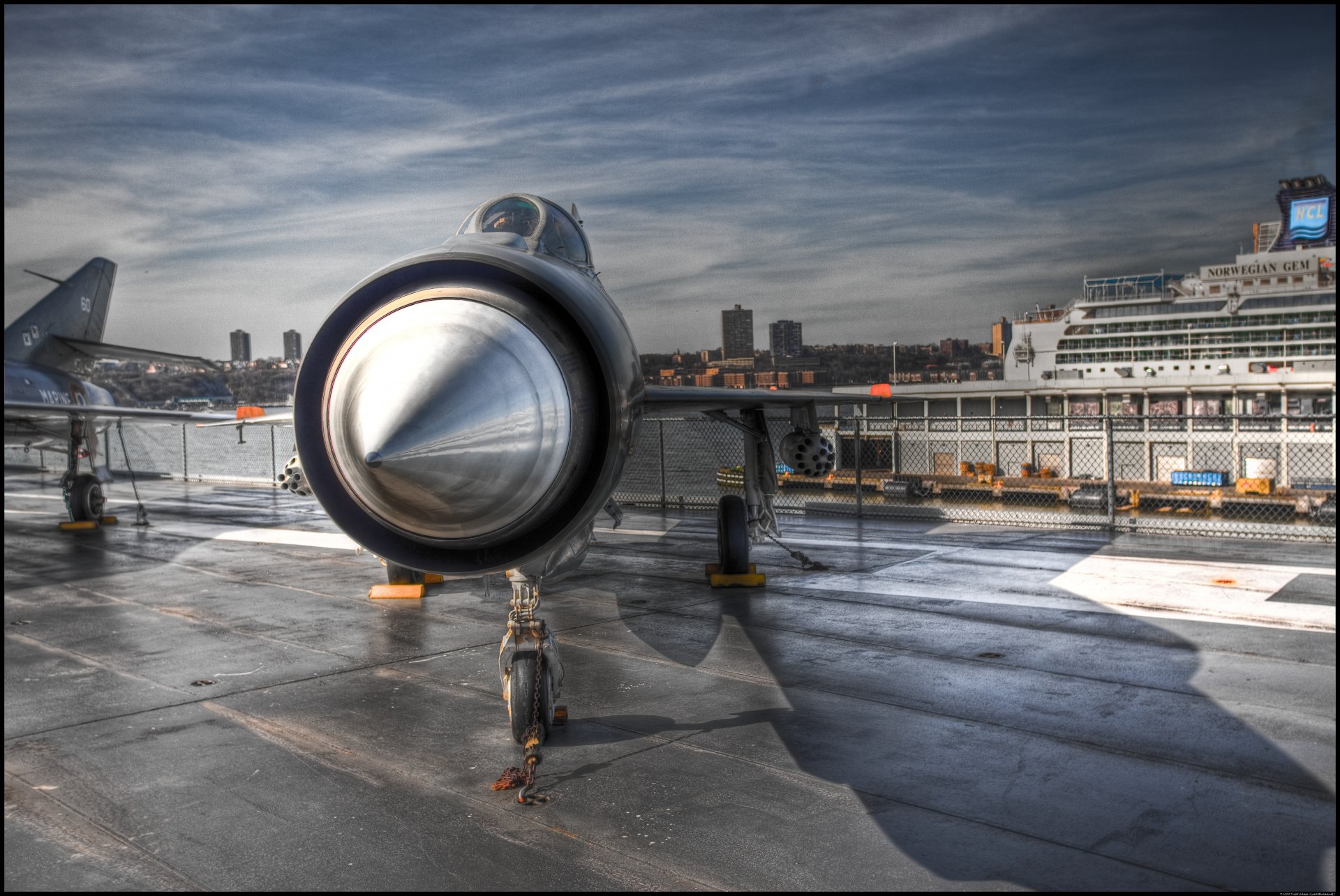 mig-21 fishbed caza multipropósito mikoyan gurevich supersónico aviación nariz buque ciudad alas avión