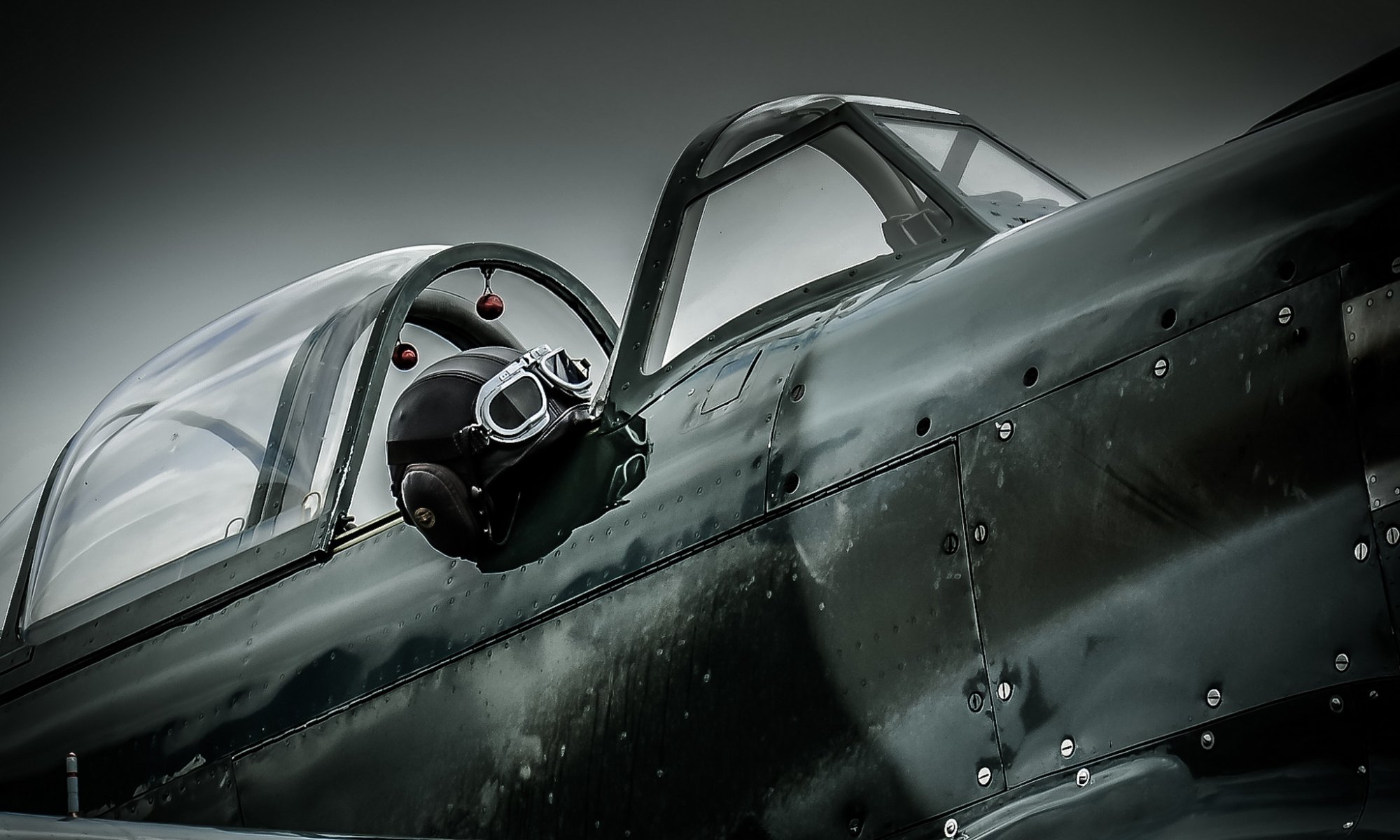 yak-9 yak-9 soviet single-engined fighter helmet