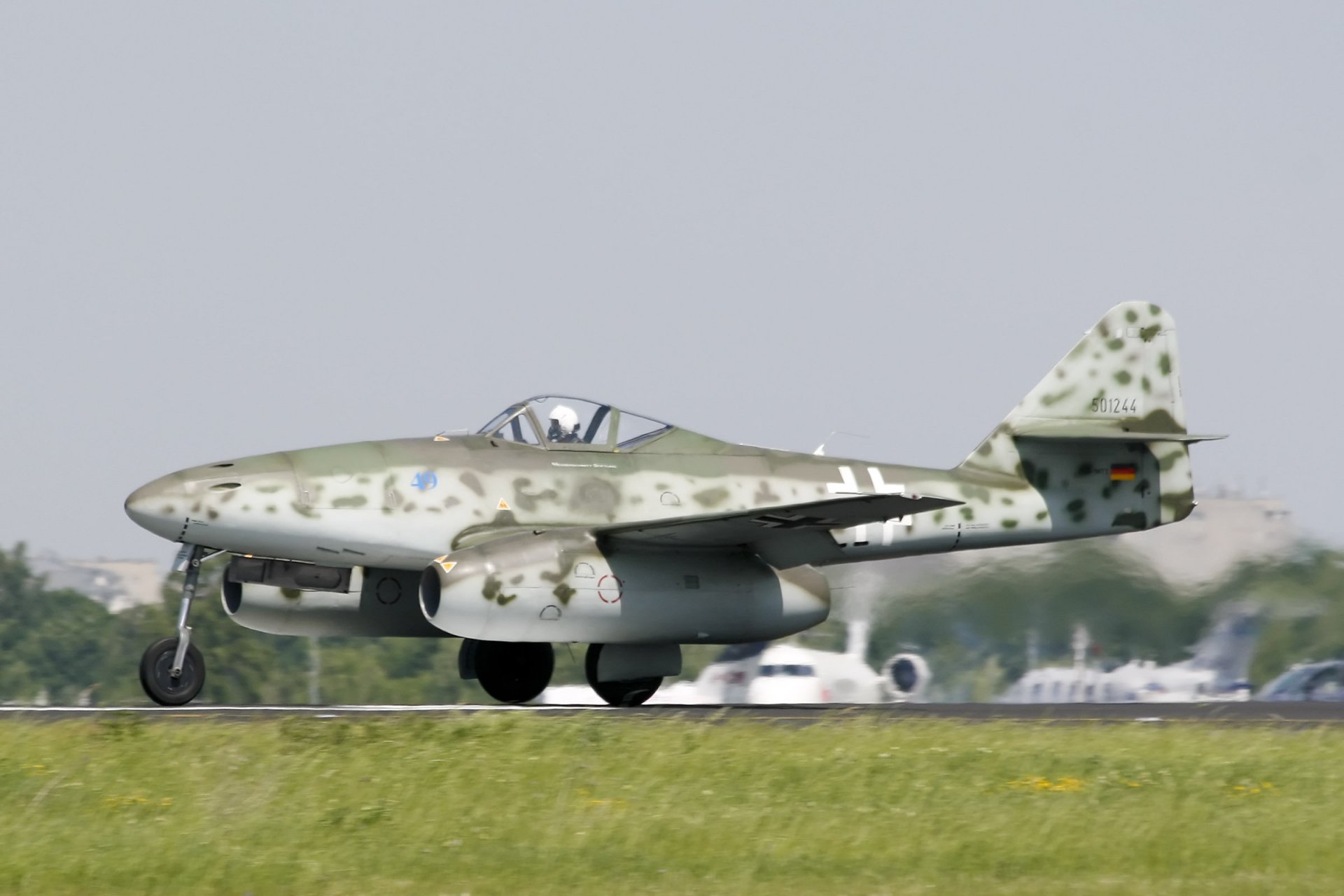 messerschmitt me.262 jet chasseur bombardier avion de reconnaissance temps seconde guerre mondiale aérodrome