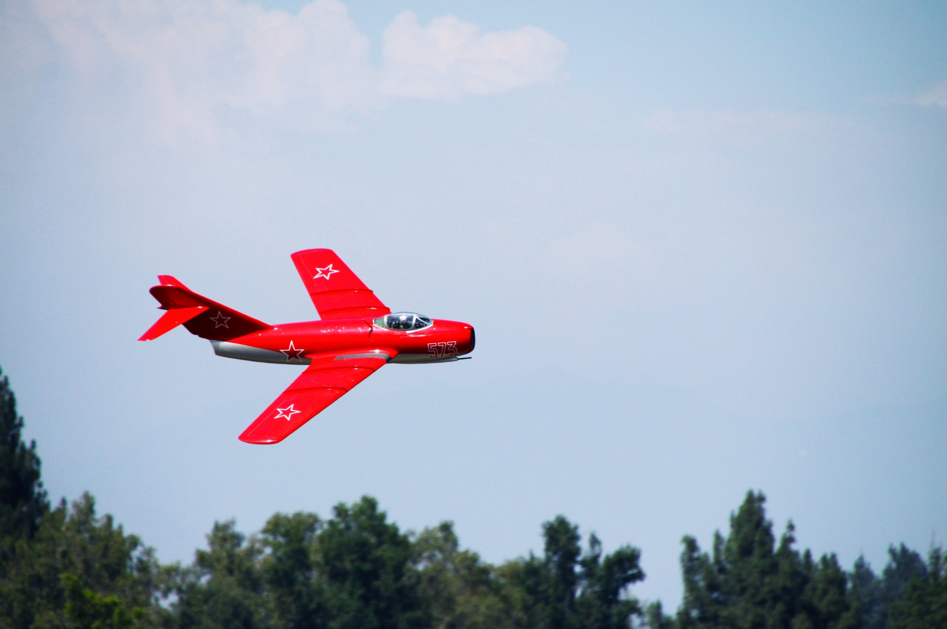 mig-15 basson combattant mikoyan gurevich modèle rouge contrôle radio jouet vole