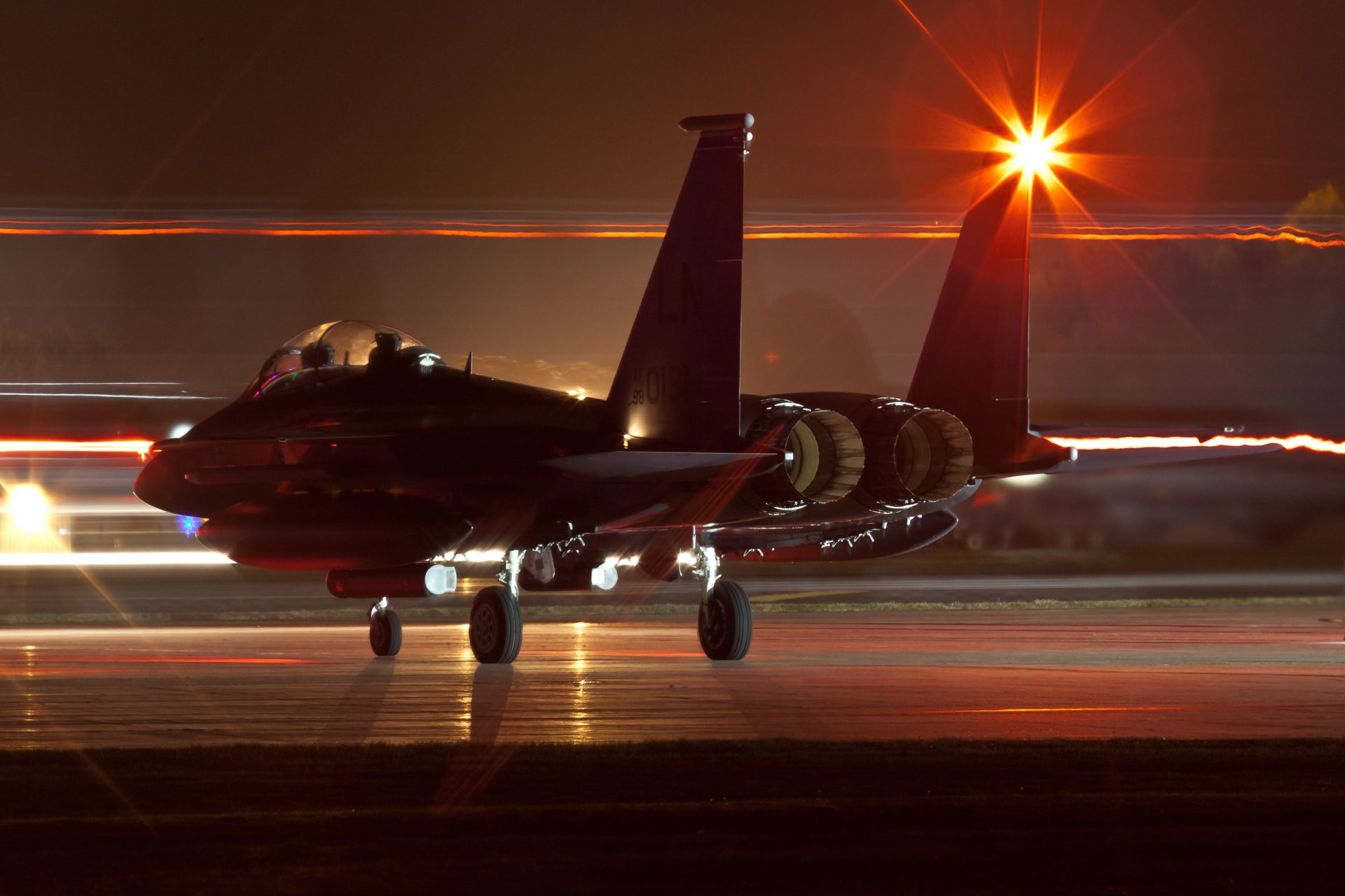 noche campo de aviación luces avión f-15 agujas e-15 cazador nocturno