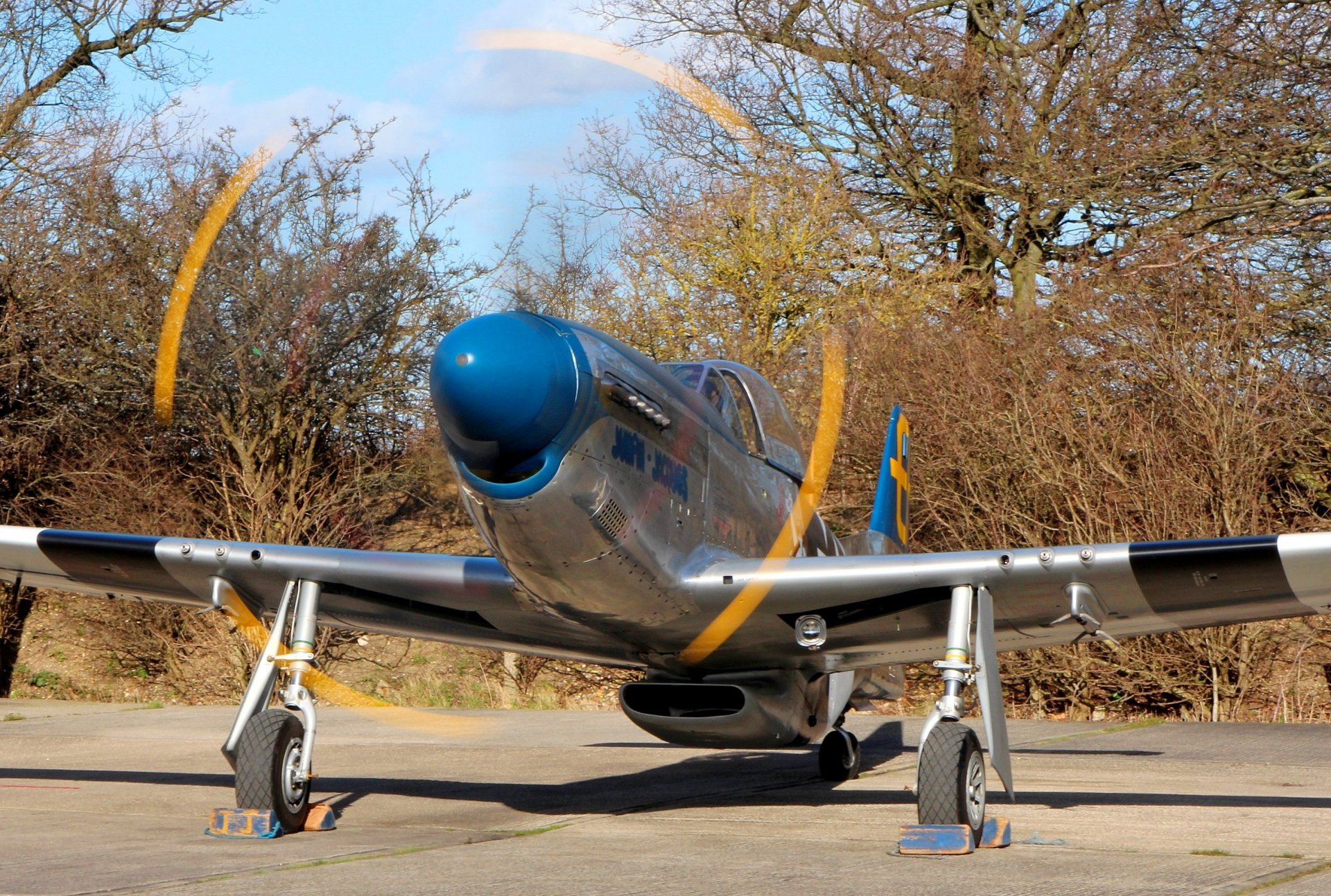 mustang p-51d avión de combate hélice hélice pista