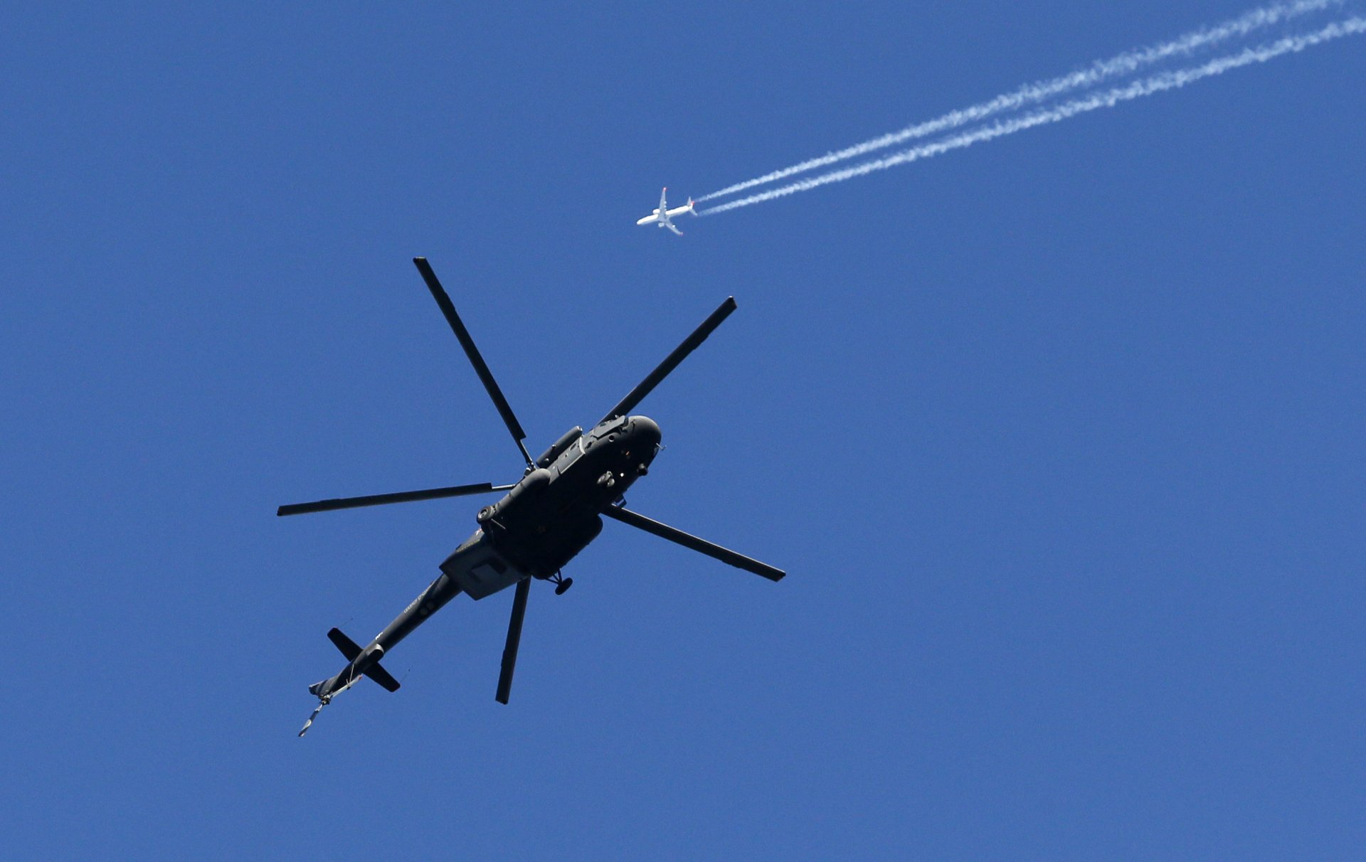 rosja rosja mi-8 amts mi-17 rosyjskie siły powietrzne boeing-737 mi-8 amts mi-17 śmigłowiec