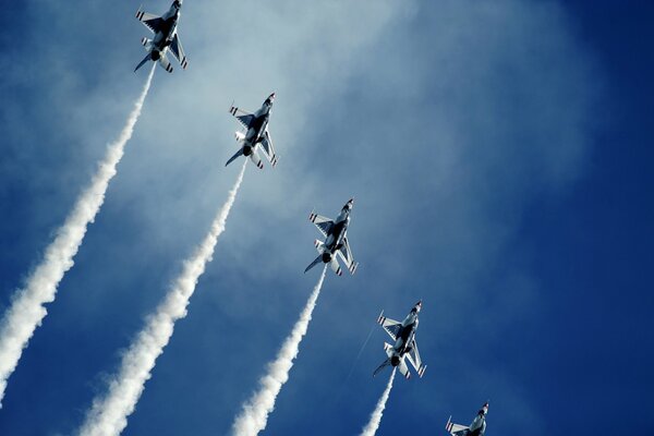 Décollage de beaux avions