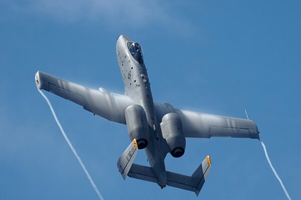 Aerobatics on a supersonic aeroplane 5