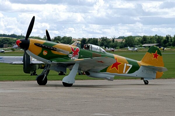 Yak-3-avión de combate monomotor soviético