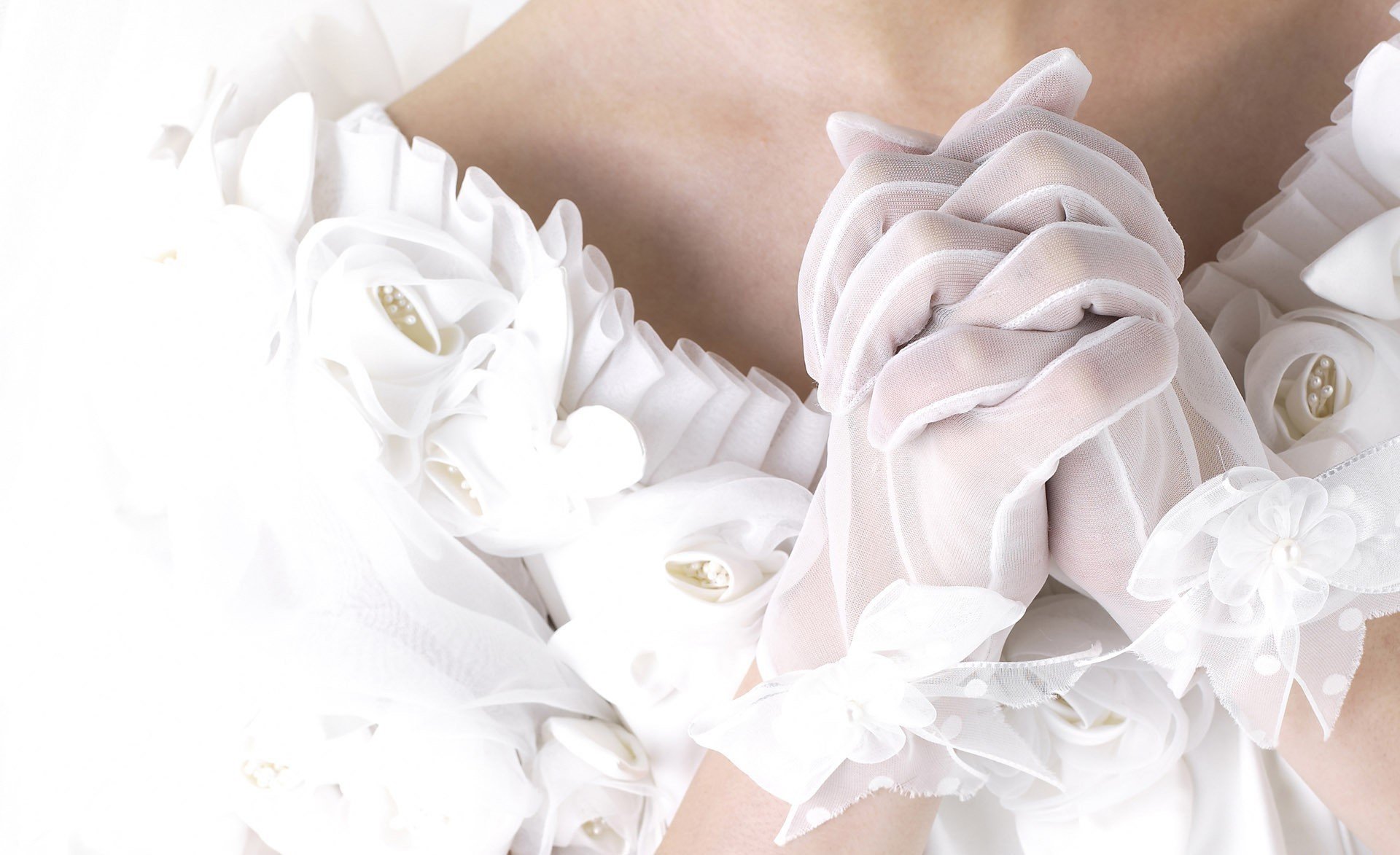 hands gloves white bride