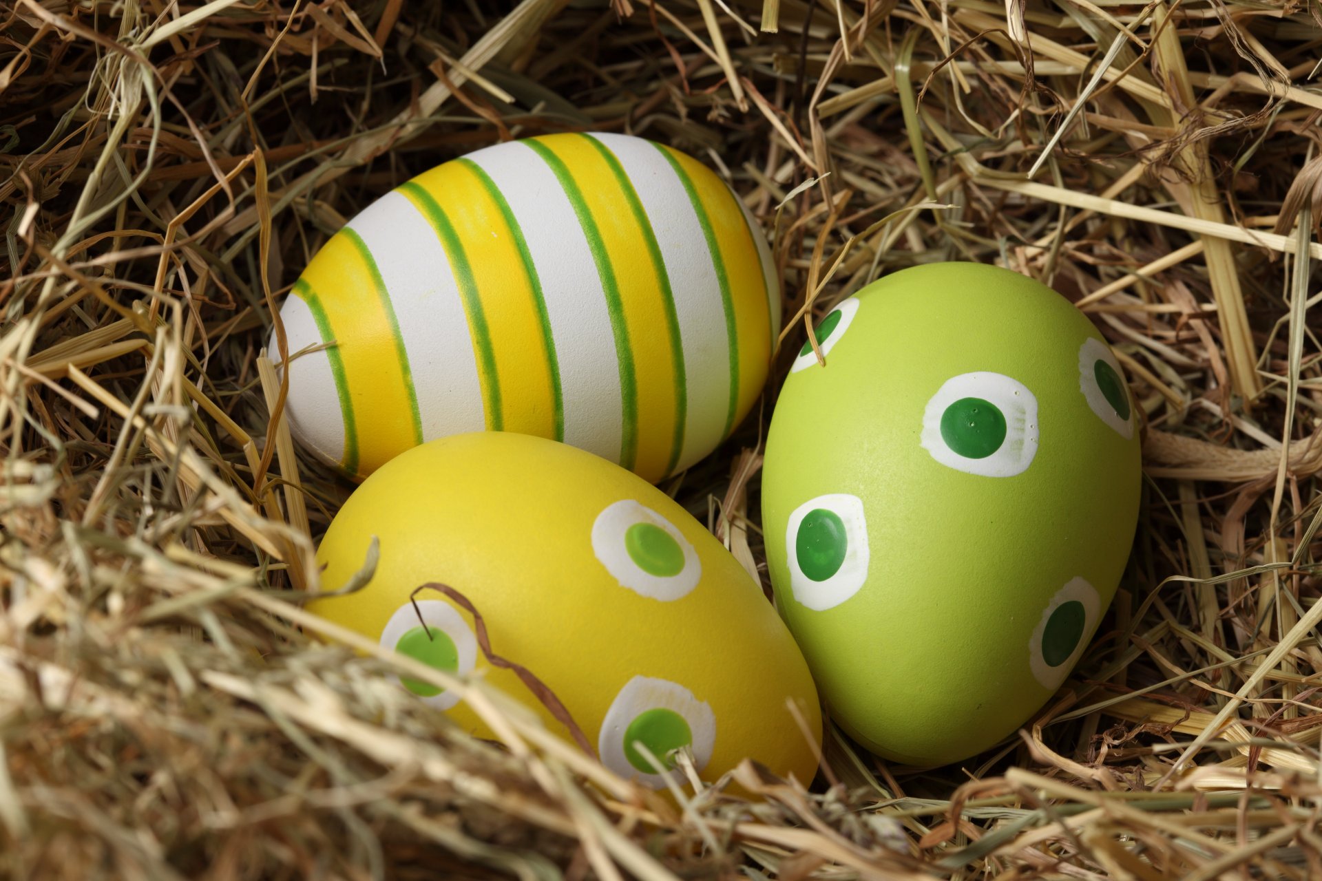 easter nest eggs pattern