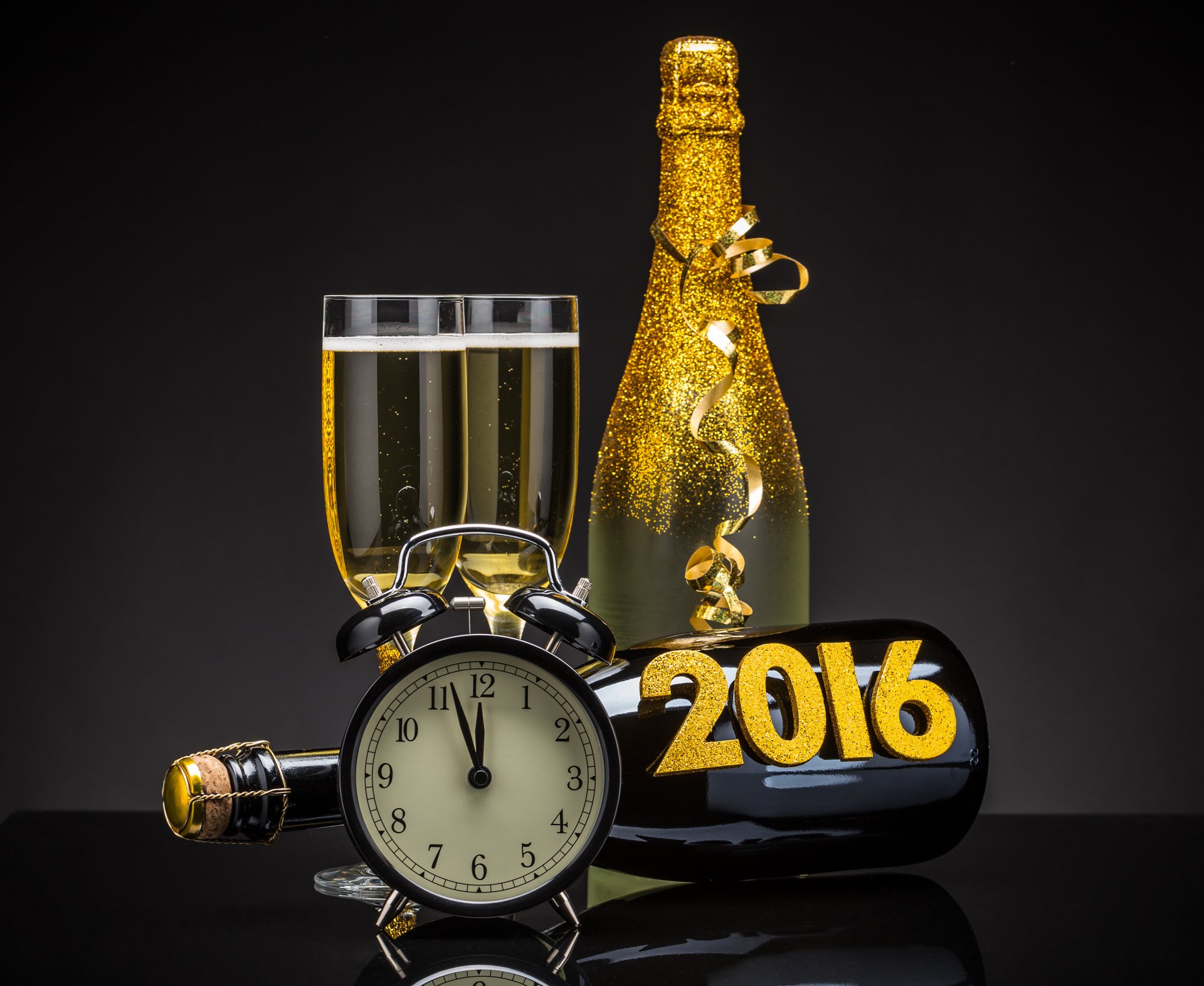 2016 felice anno nuovo oro champagne orologio bottiglia bicchieri