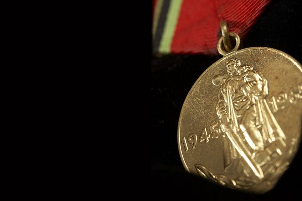 Precious medal twenty years of victory