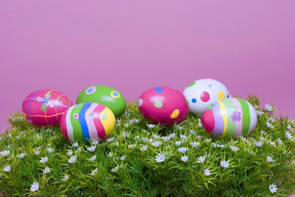 Pintura de Pascua en huevos de Pascua