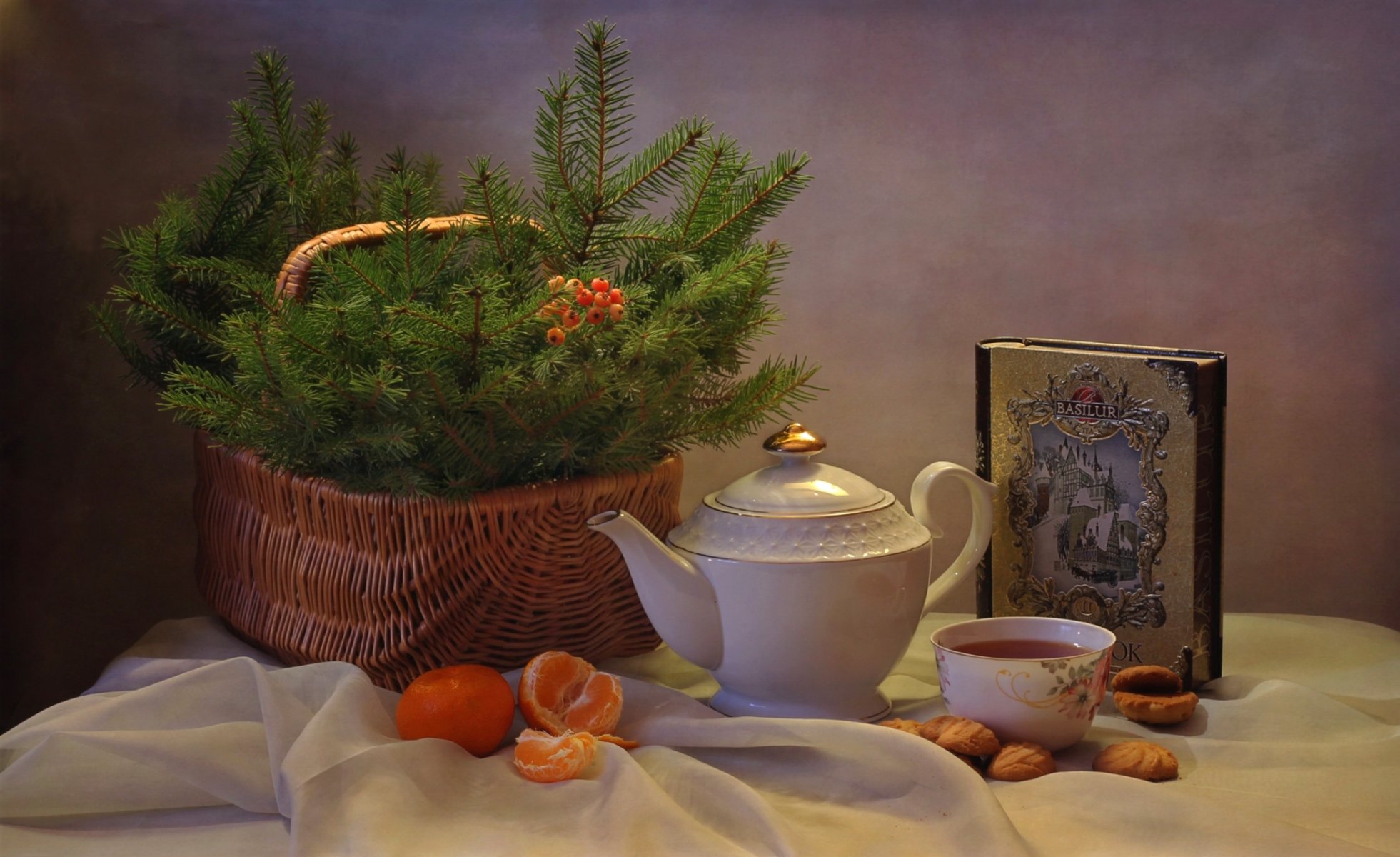 arbre de noël thé panier mandarines humeur biscuits