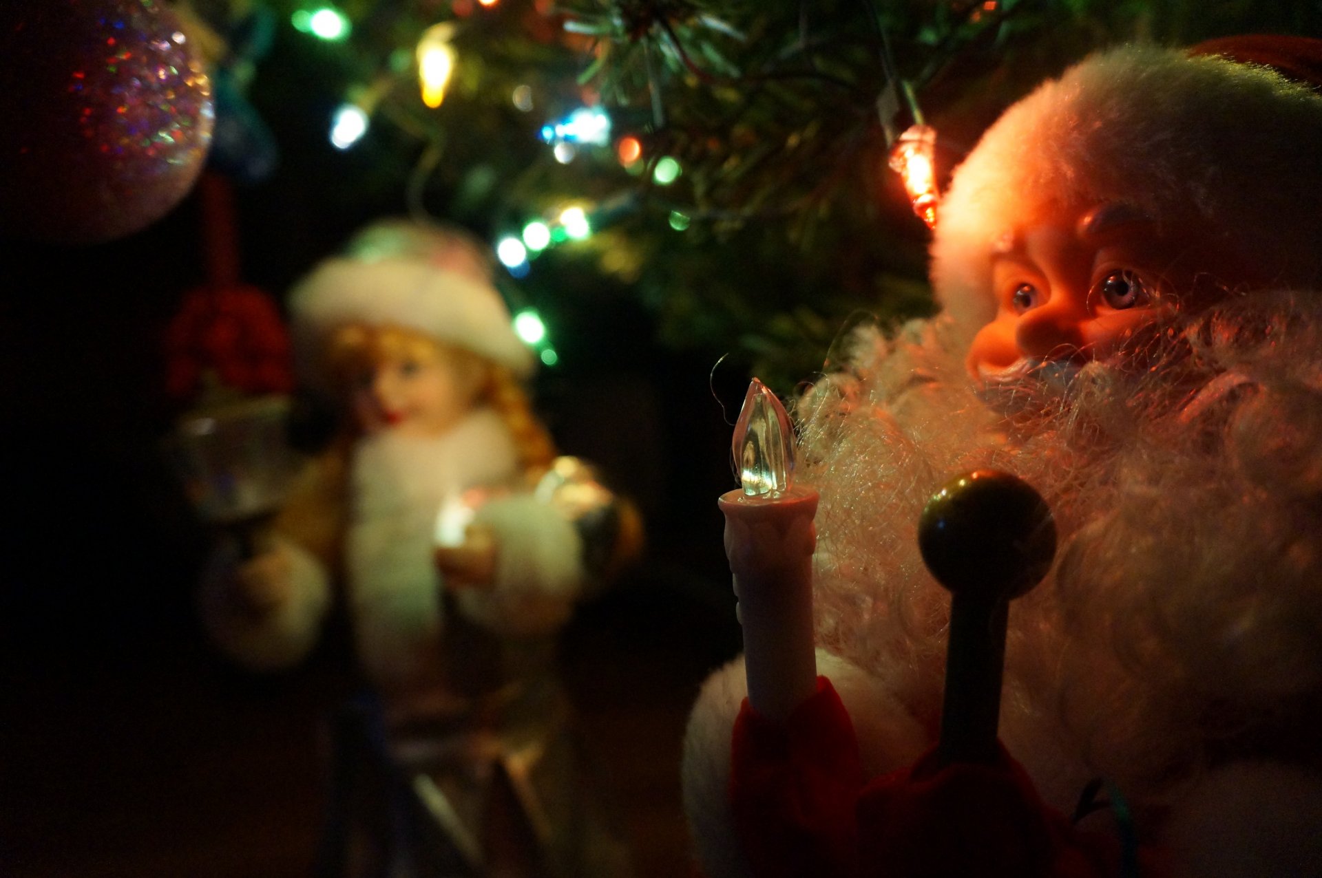 capodanno albero di natale giocattoli lampadine macro babbo natale fanciulla di neve barba