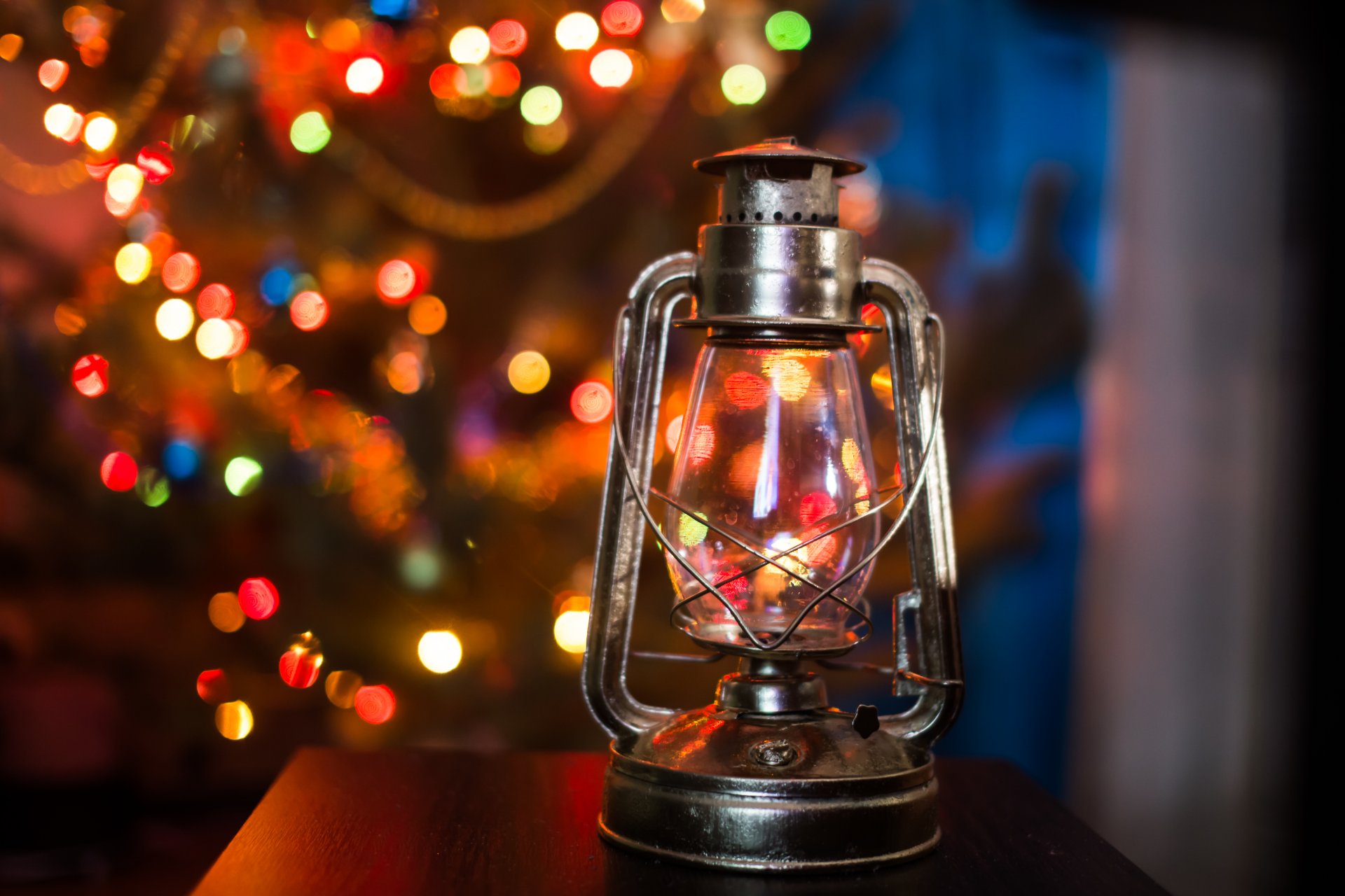 bokeh weihnachtsbaum lichter lampe