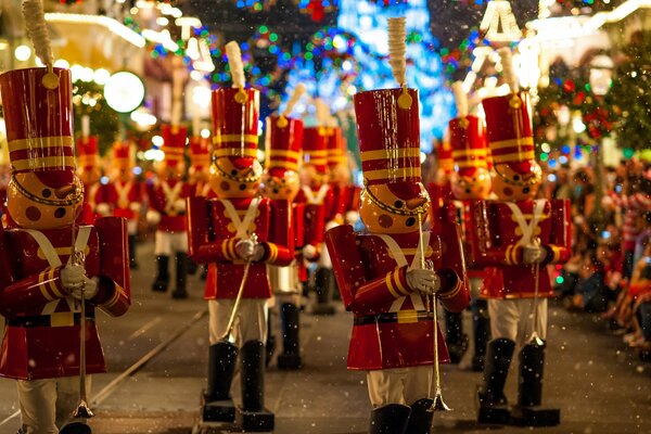 Desfile de soldados de estaño para el año nuevo