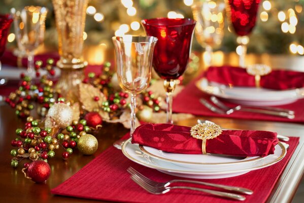 Nakrycie stołu na nowy rok lub Boże Narodzenie