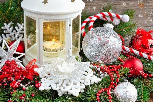 Decoration of tinsel, balls and fir branches