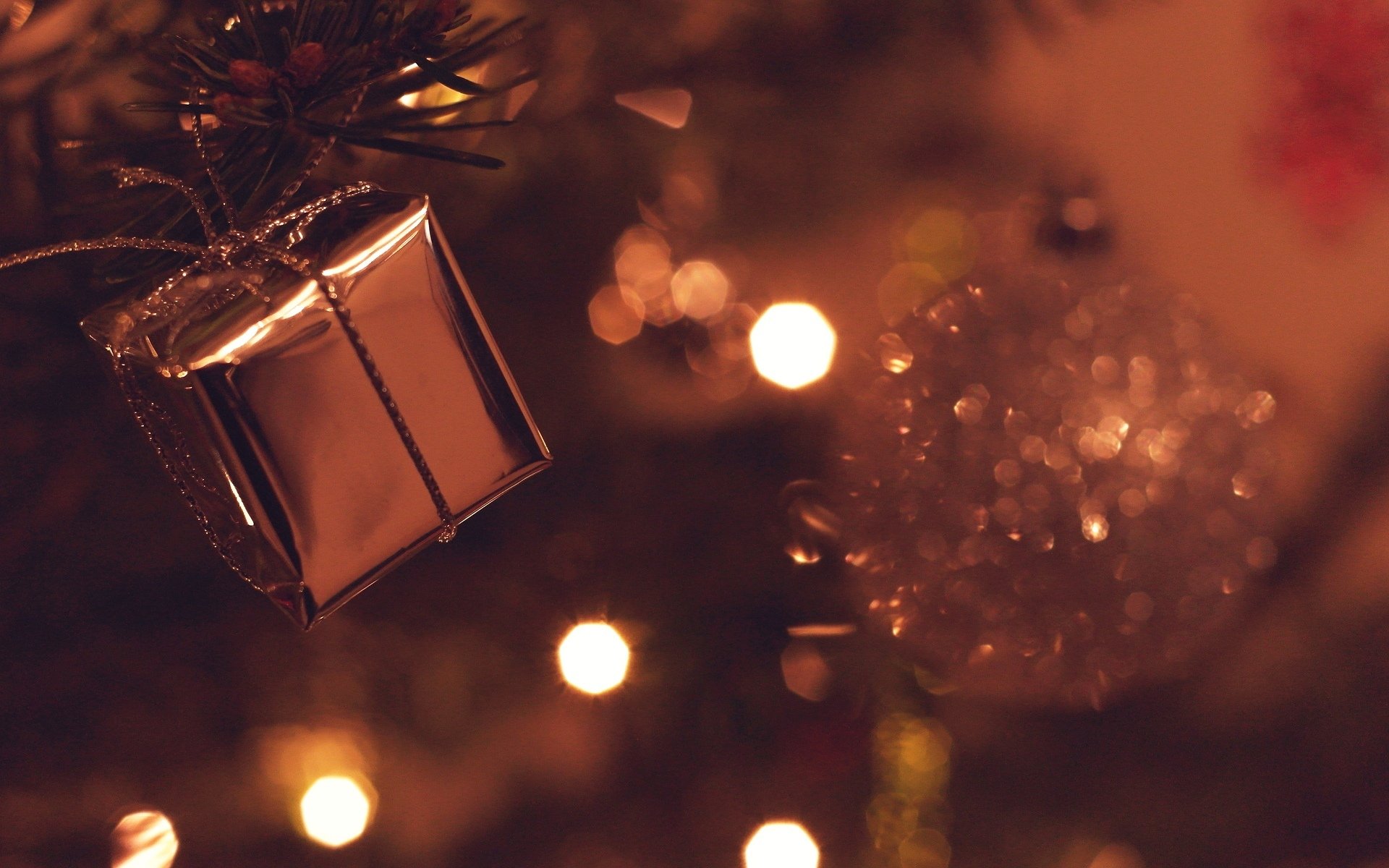 new year holiday christmas present box belt bow lights bokeh blur background wallpaper widescreen full screen hd wallpapers fullscreen