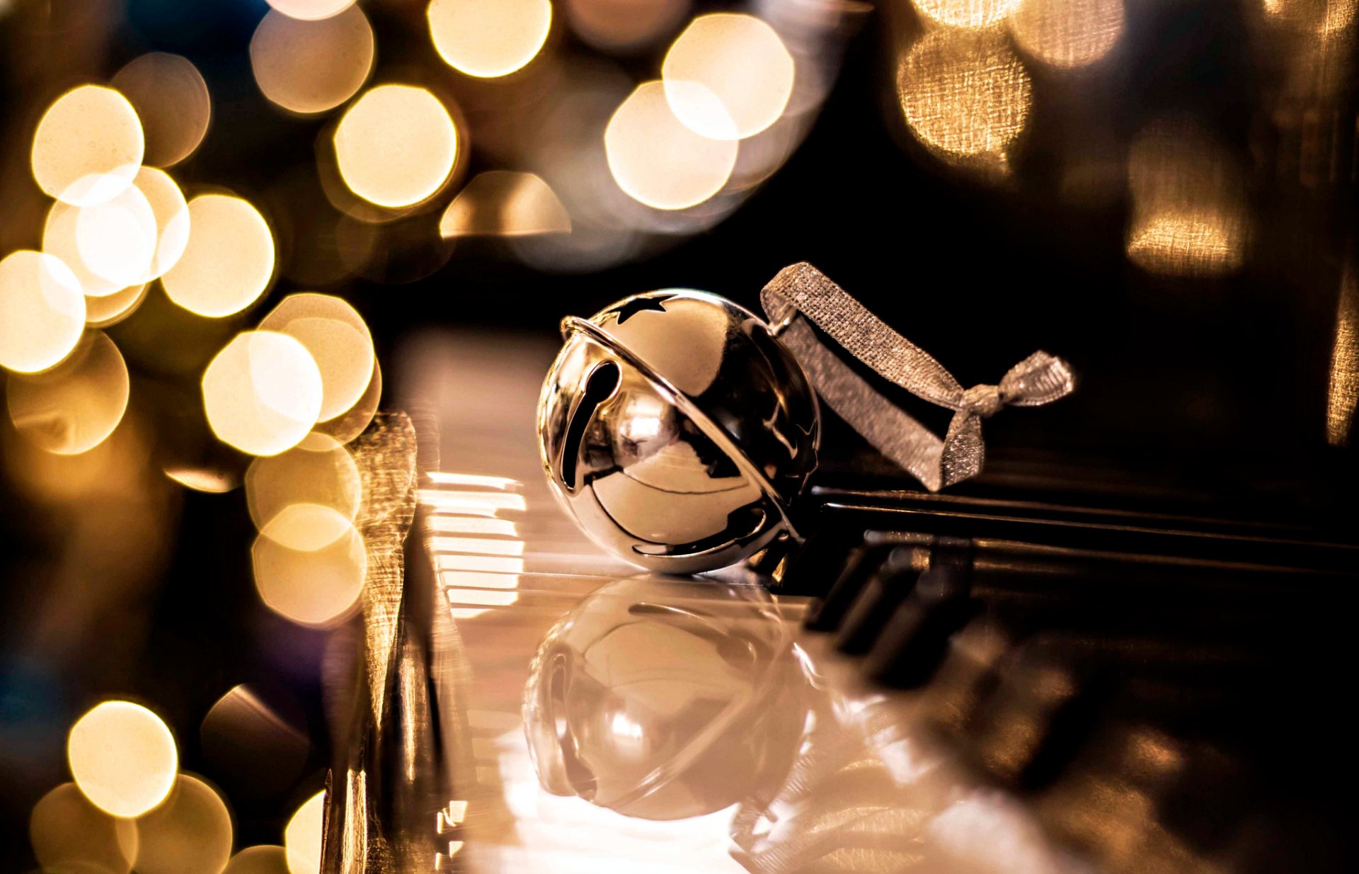 oro piano bokeh año nuevo navidad vacaciones bolas decoración