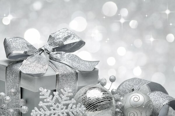 Silver jewelry and gifts for the New Year