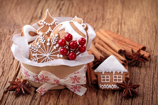 Ciasteczka imbirowe w świątecznym opakowaniu